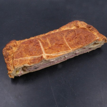 Feuilleté au jambon et à la béchamel